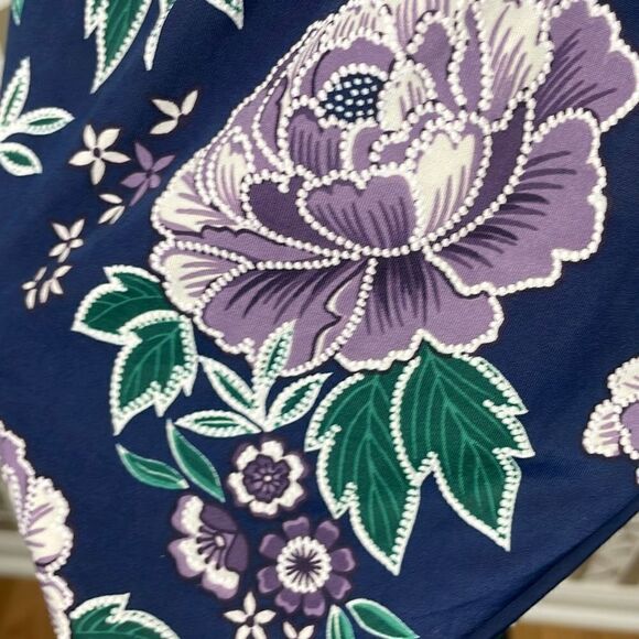 Lavish Floral Print Zip Neck Top 1X - Picture 8 of 8